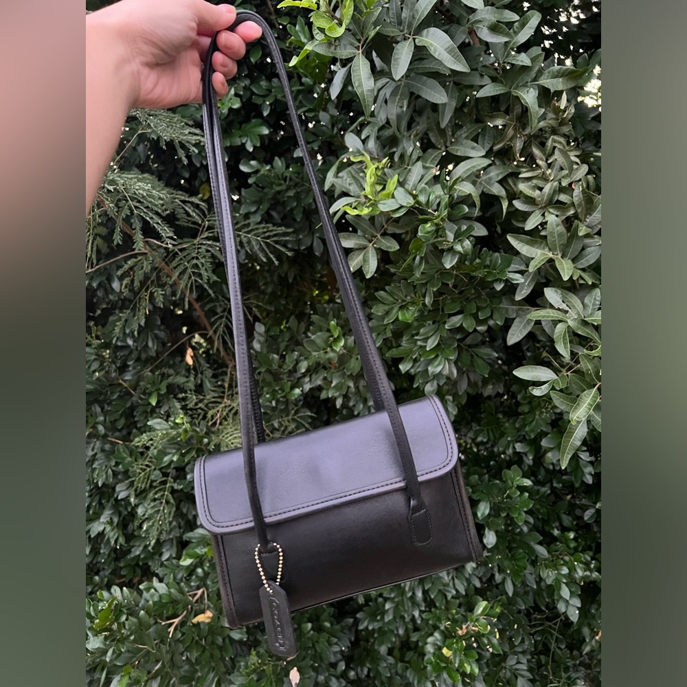 Vintage Coach Laurie Flap #9032 “Black”
